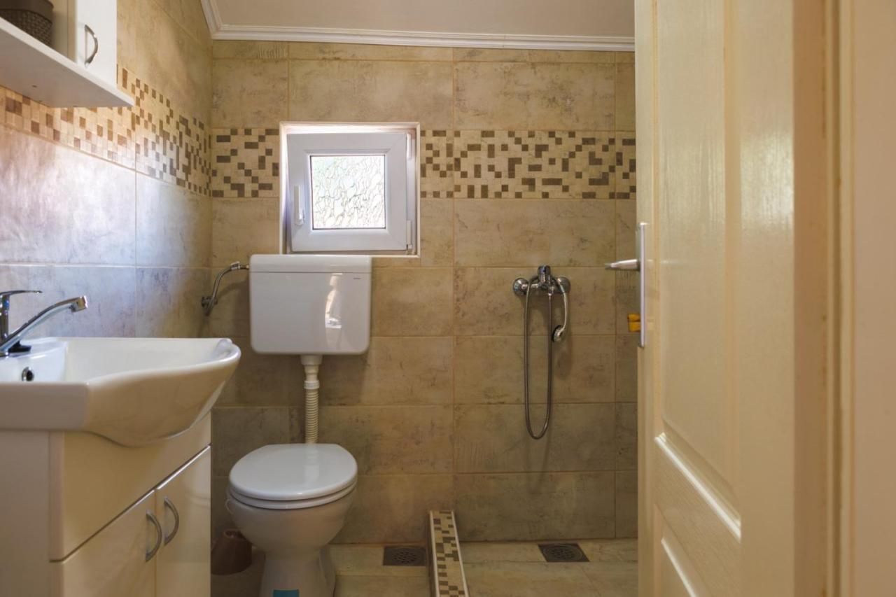 Apartmani Dordevic Golubac Esterno foto