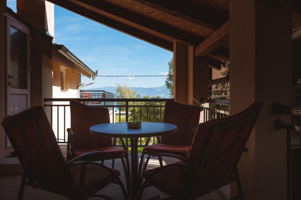 Apartmani Dordevic Golubac Esterno foto